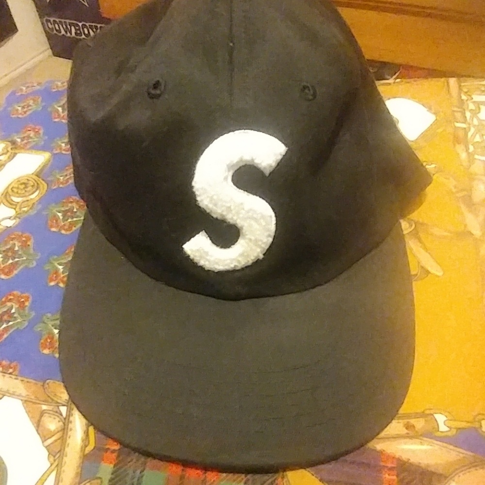 Supreme S logo hat